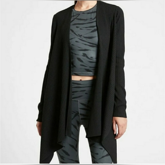 Athleta Solstice Wrap Top in Black Size XL - Picture 1 of 9
